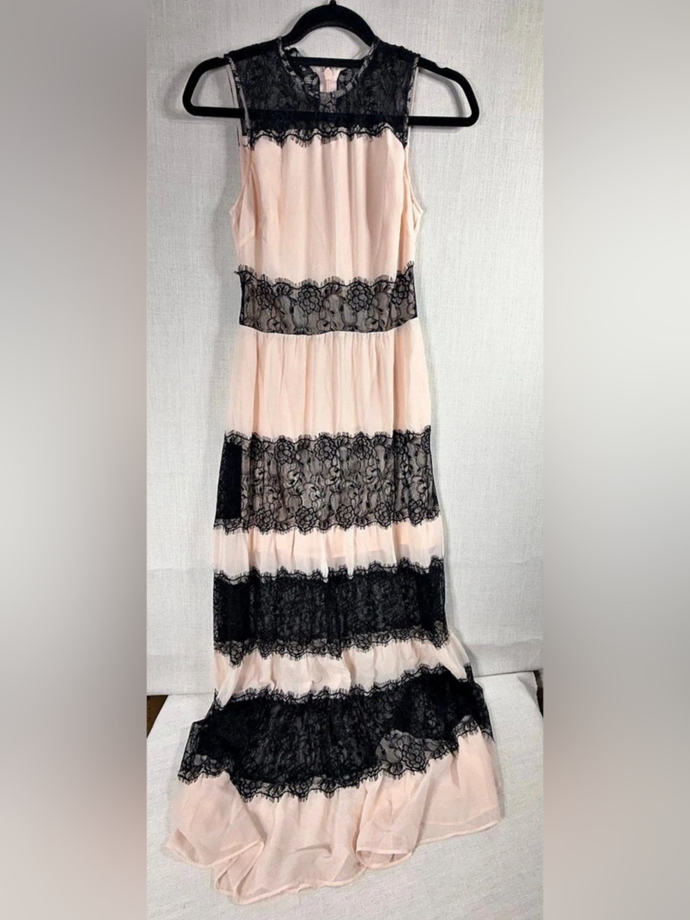 bebe Lace Maxi Dress in Pink & Black